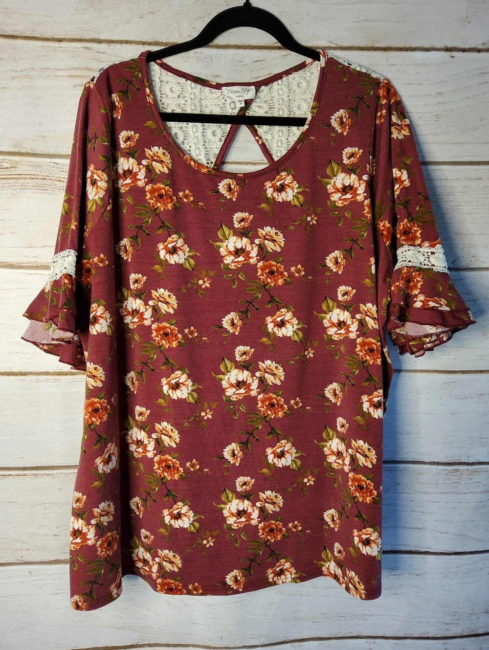 Siren Lily Floral Blouse with Lace - Picture 1 of 10